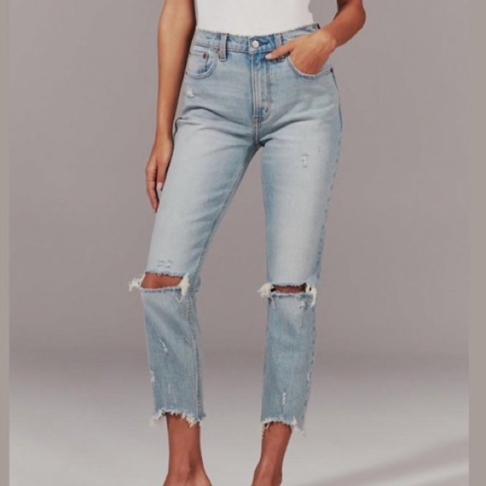 Abercrombie & Fitch High Rise Mom Jean Destroyed Ripped Frayed Hem
